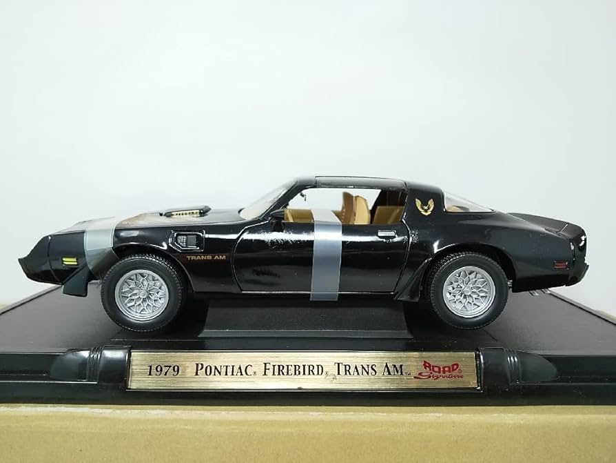 Amazon | □ ロードシグネチャー 1/18 1979 PONTIAC FIREBIRD